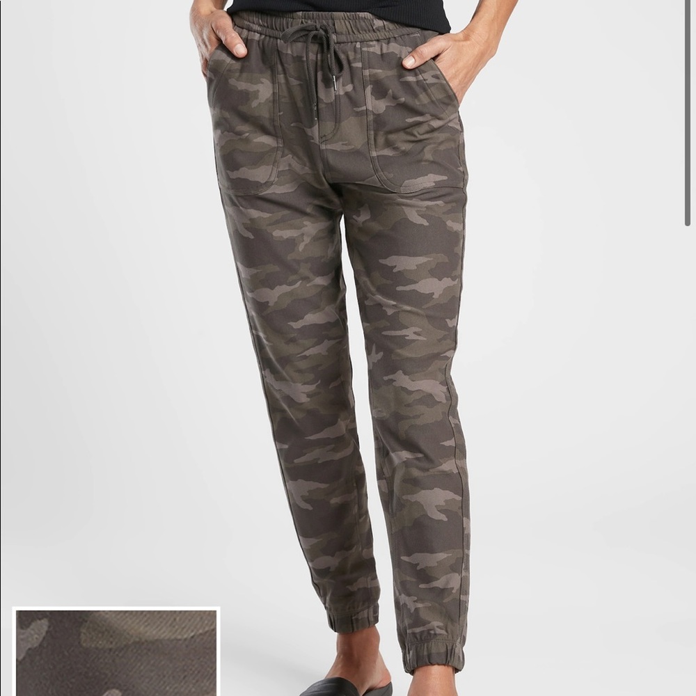 Athleta Farallon Jogger